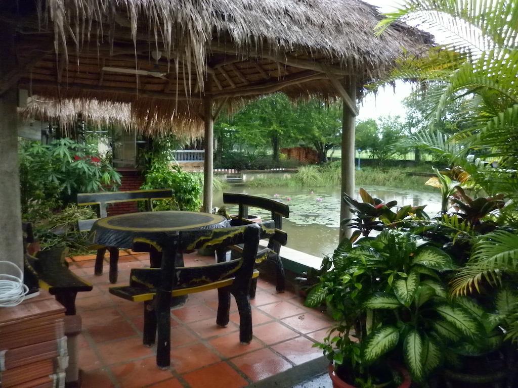 Meas Family Homestay Angk Ta Saom Exteriör bild