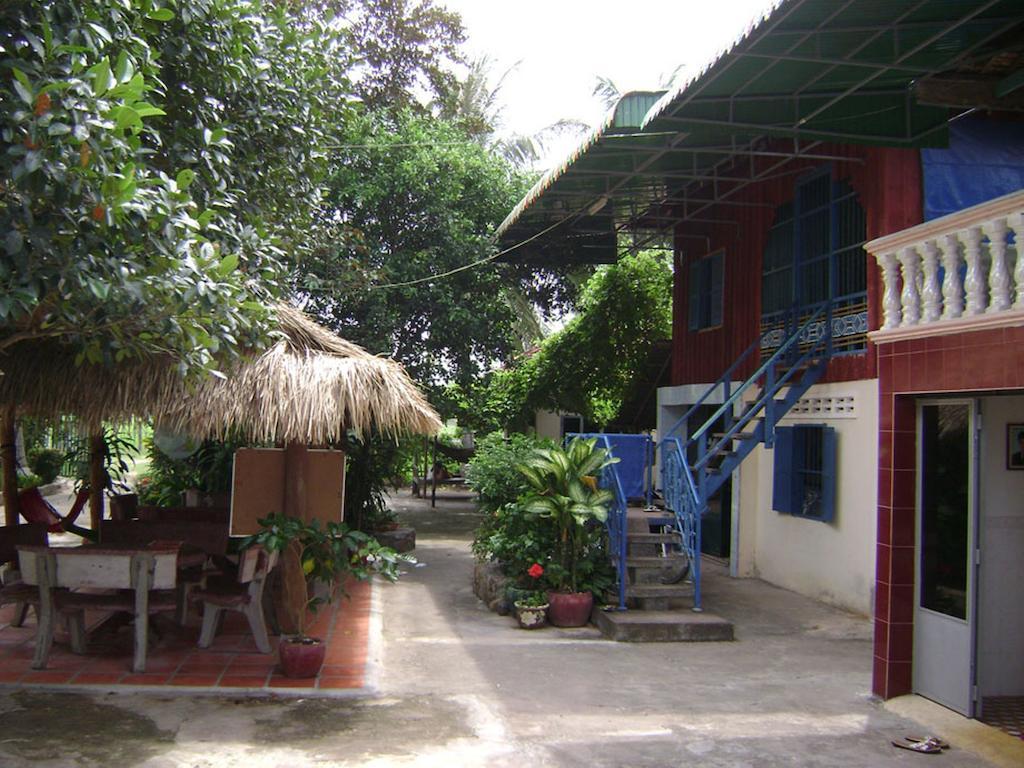 Meas Family Homestay Angk Ta Saom Exteriör bild