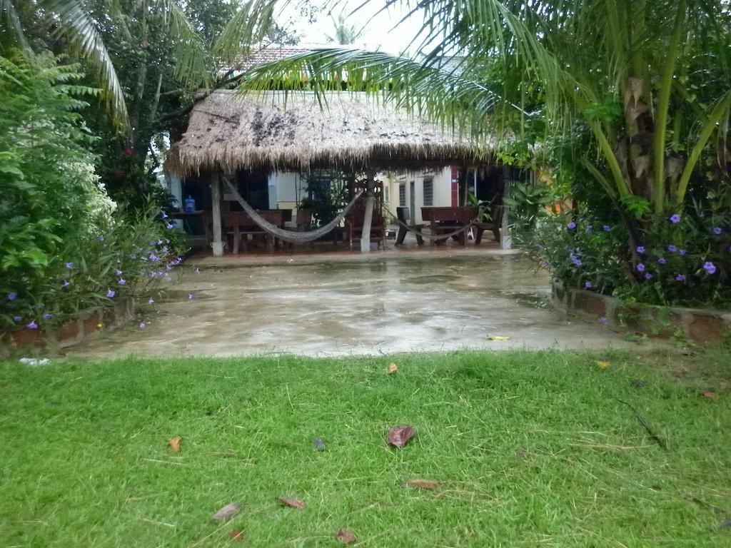 Meas Family Homestay Angk Ta Saom Exteriör bild