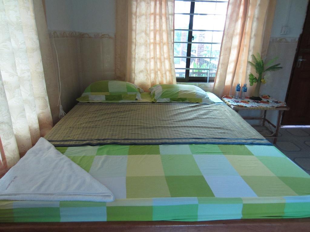 Meas Family Homestay Angk Ta Saom Rum bild