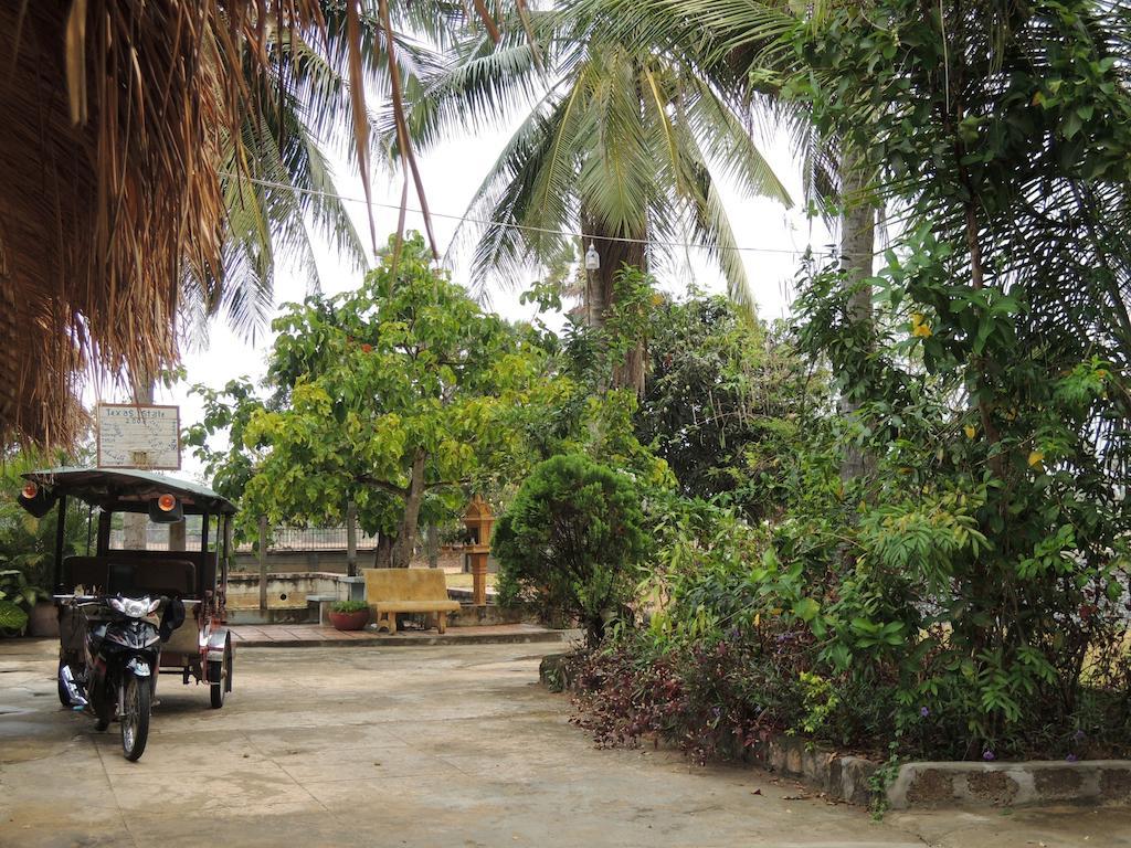 Meas Family Homestay Angk Ta Saom Exteriör bild